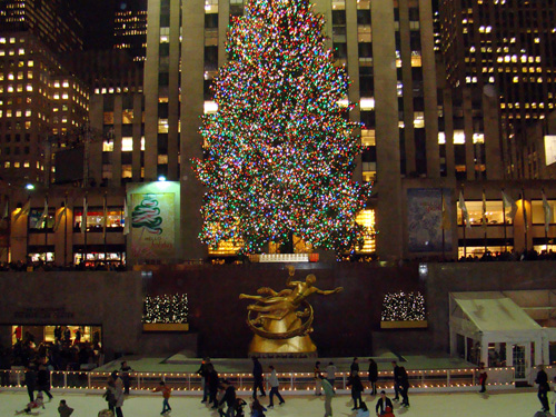 ロックフェラーセンターのスケートリンクとツリー Christmas at Rockefeller Center